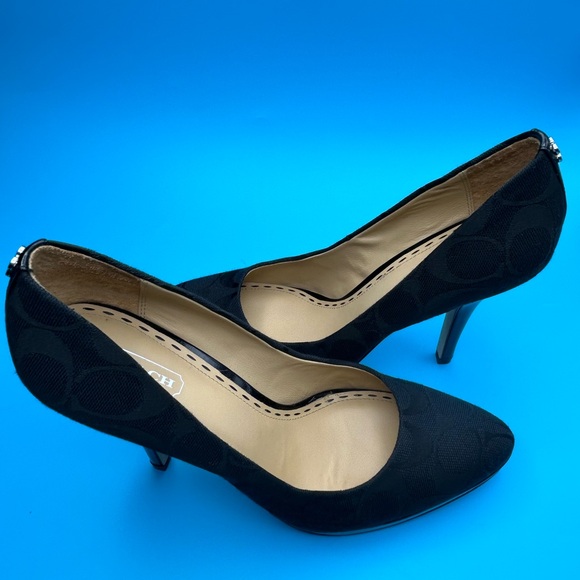 Coach Signature Jacquard Black Pointed Toe Heels Size 7.5 NWOT - Picture 6 of 10
